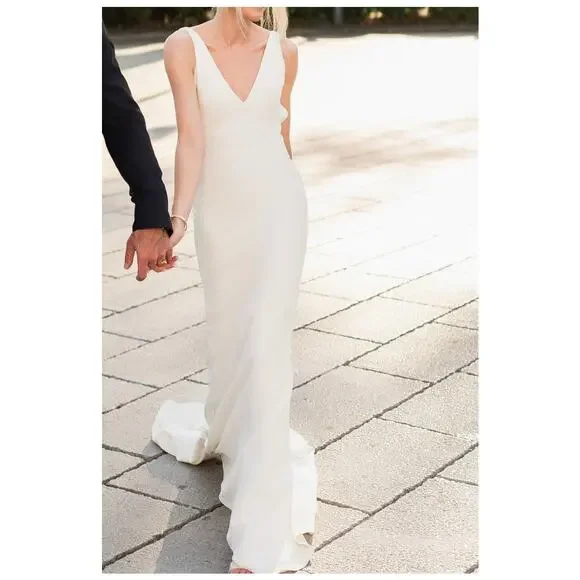 Made with Love Bridal - Georgie V2 Crepe Wedding Dress / Size AU 6 - Picture 4 of 11